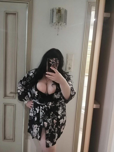 Полина — эротические фото