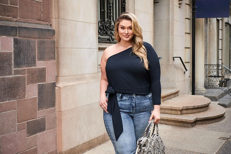 Массажистка